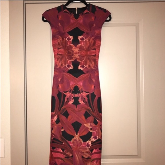 Perfect Valentine’s Day Dress ❤️ - Picture 1 of 6